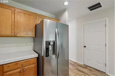 1381 NE Kinney St, Hillsboro, OR 97124 - Photo 12