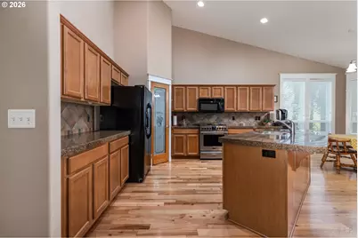35234 Juniper Ln, Saint Helens, OR 97051 - Photo 10
