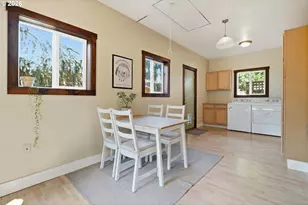 9715 N Syracuse St, Portland, OR 97203 - Photo 14