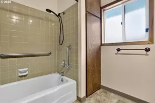 8490 SE Down Way, Milwaukie, OR 97267 - Photo 22