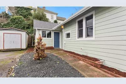 421 Golden Ave, Coos Bay, OR 97420 - Photo 4