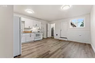 421 Golden Ave, Coos Bay, OR 97420 - Photo 14