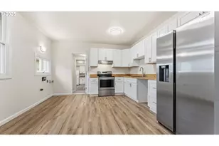 421 Golden Ave, Coos Bay, OR 97420 - Photo 10