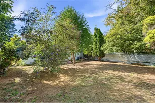 9714 N Van Houten Ave, Portland, OR 97203 - Photo 34