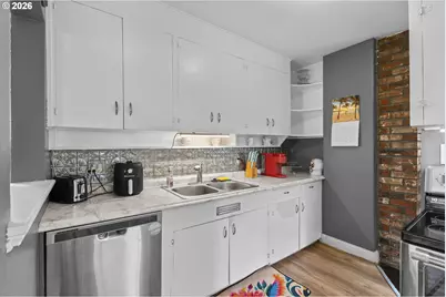 2904 E 24th St, Vancouver, WA 98661 - Photo 12