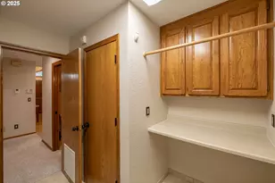 391 McNary Heights Dr N, Keizer, OR 97303 - Photo 32