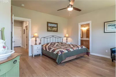 836 Durham Ave, Sutherlin, OR 97479 - Photo 30