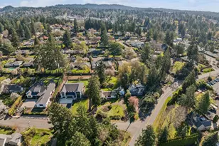 3410 SW Underwood Dr, Portland, OR 97225 - Photo 28