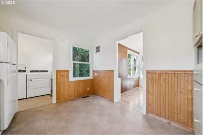 3410 SW Underwood Dr, Portland, OR 97225 - Photo 12