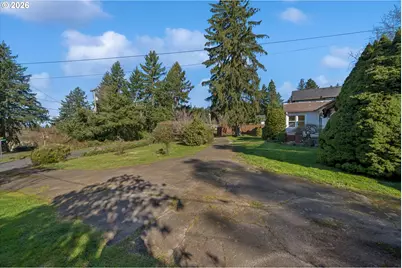 3410 SW Underwood Dr, Portland, OR 97225 - Photo 2