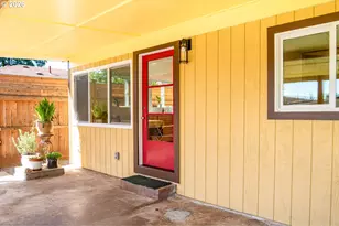 1883 7th St, Springfield, OR 97477 - Photo 22