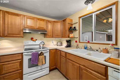 10701 SE Highway 212 #W6, Clackamas, OR 97015 - Photo 14