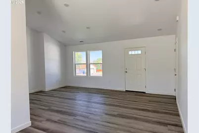 110 Truman Ave, Umatilla, OR 97882 - Photo 6