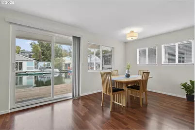 11630 N Island Cove Ln, Portland, OR 97217 - Photo 20