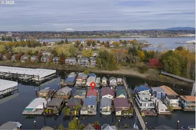 11630 N Island Cove Ln, Portland, OR 97217 - Photo 40