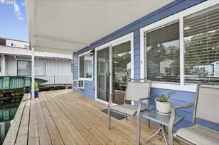 11630 N Island Cove Ln, Portland, OR 97217 - Photo 32