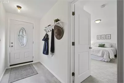 11630 N Island Cove Ln, Portland, OR 97217 - Photo 6