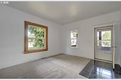 1031 C St, Washougal, WA 98671 - Photo 8