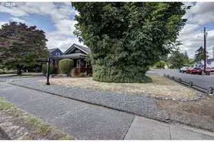 1031 C St, Washougal, WA 98671 - Photo 2