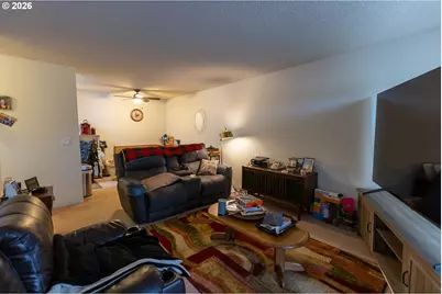 950 Evergreen Rd, Woodburn, OR 97071 - Photo 20