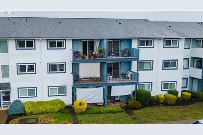 950 Evergreen Rd, Woodburn, OR 97071 - Photo 2