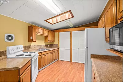 82481 Greenwood St, Creswell, OR 97426 - Photo 6