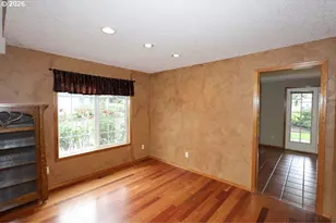 1609 NE 150th Ave, Portland, OR 97230 - Photo 8