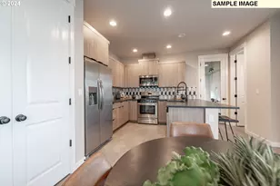 8543 SE Blanton St SE, Hillsboro, OR 97123 - Photo 6