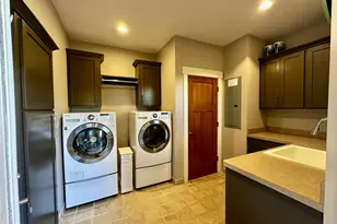 1196 Southridge Wy, Roseburg, OR 97470 - Photo 14