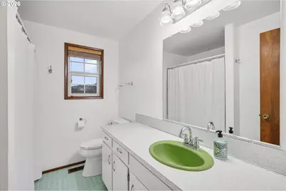 23495 NE Dayton Ave, Newberg, OR 97132 - Photo 34