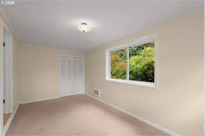 95 SE 87th Ave, Portland, OR 97216 - Photo 12