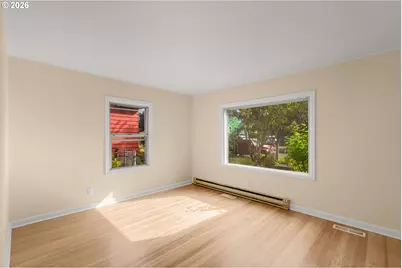 95 SE 87th Ave, Portland, OR 97216 - Photo 6