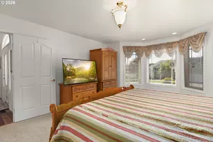 402 Martha Dr, Roseburg North, OR 97495 - Photo 18