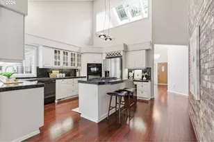 1712 NW Caxton Ct, Portland, OR 97229 - Photo 8