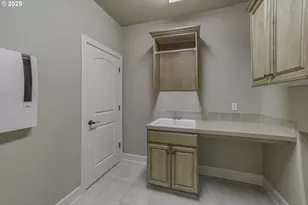 7915 SW Summerton St, Wilsonville, OR 97070 - Photo 24