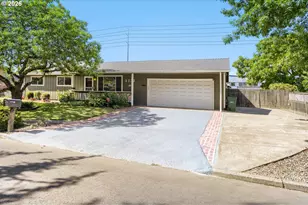2332 Rhodora St, Forest Grove, OR 97116 - Photo 2