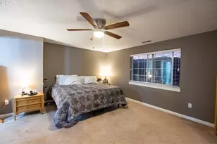 786 N View Dr, Winchester, OR 97495 - Photo 24