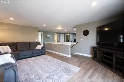 786 North View Dr, Winchester, OR 97495 - Photo 22