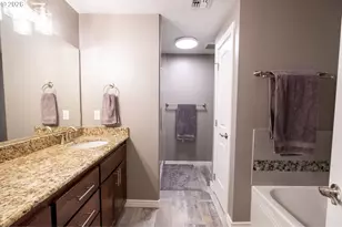 786 N View Dr, Winchester, OR 97495 - Photo 28