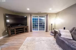 786 N View Dr, Winchester, OR 97495 - Photo 20