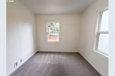 12730 SE 25th Ave, Milwaukie, OR 97222 - Photo 8