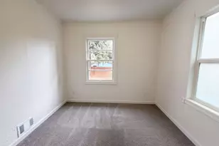 12730 SE 25th Ave, Milwaukie, OR 97222 - Photo 8