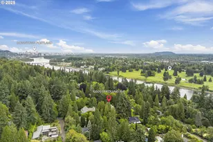 10505 S Hedlund Ave, Portland, OR 97219 - Photo 30