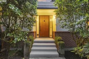 10505 S Hedlund Ave, Portland, OR 97219 - Photo 2