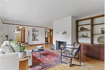 10505 S Hedlund Ave, Portland, OR 97219 - Photo 4