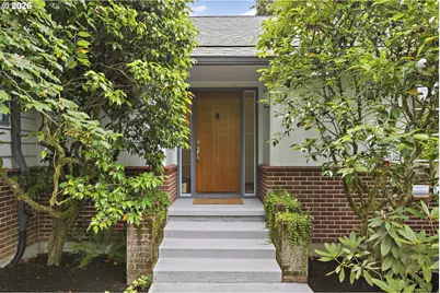 10505 S Hedlund Ave, Portland, OR 97219 - Photo 2