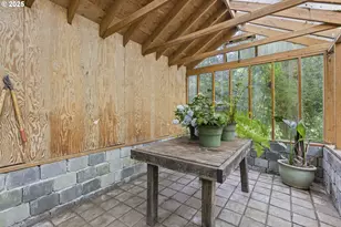 10505 S Hedlund Ave, Portland, OR 97219 - Photo 28