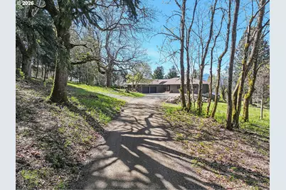 201 NW Country Place Rd, White Salmon, WA 98672 - Photo 4