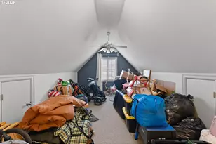 2402 NW Canterbury Dr, Roseburg, OR 97471 - Photo 44