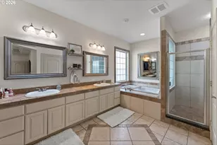 2402 NW Canterbury Dr, Roseburg, OR 97471 - Photo 18